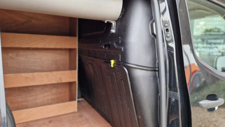 Citroën Berlingo Taille M BlueHDi 130 SetS EAT8 CLUB - Image 13 (July 6, 2026)