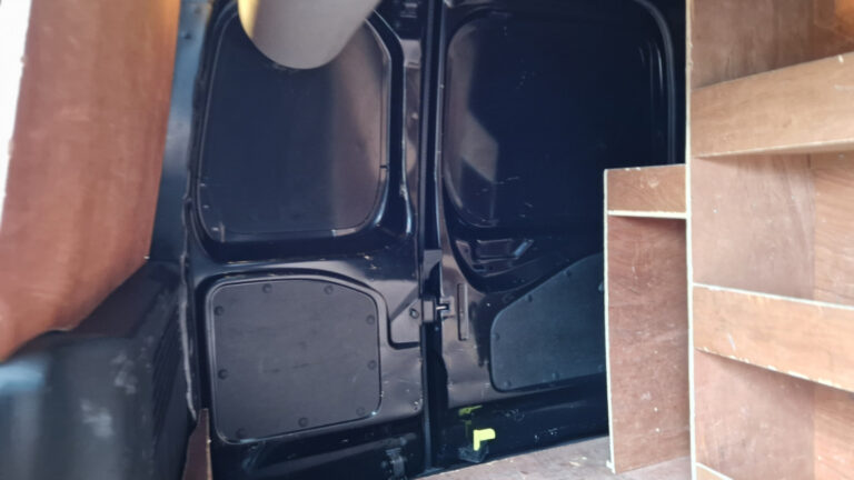 Citroën Berlingo Taille M BlueHDi 130 SetS EAT8 CLUB - Image 14 (July 6, 2026)
