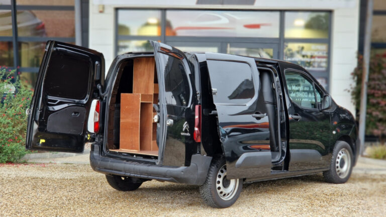 Citroën Berlingo Taille M BlueHDi 130 SetS EAT8 CLUB - Image 19 (July 6, 2026)