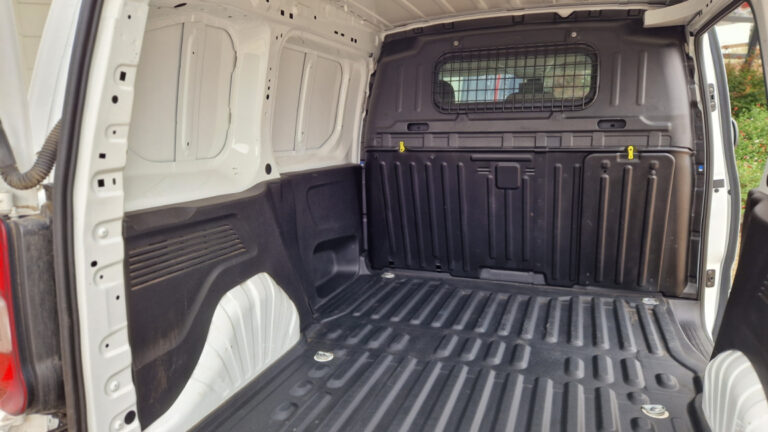 Citroën Berlingo Taille M BlueHDi 100 SetS BVM WORKER - Image 19 (July 6, 2026)