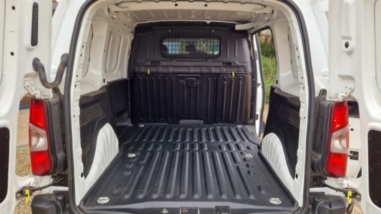 Citroën Berlingo Taille M BlueHDi 100 SetS BVM WORKER - Image 20 (July 6, 2026)