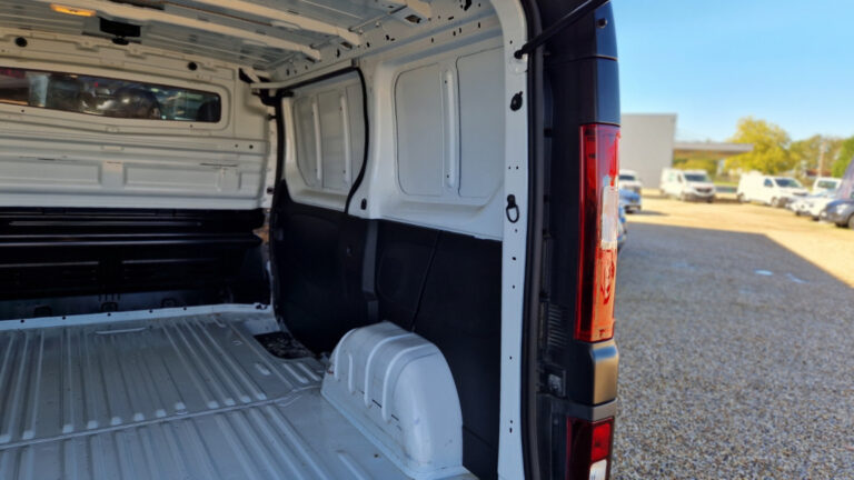 Renault Trafic FGN 1200 KG DCI 145 E6 GRAND CONFORT - Image 06 (July 6, 2026)