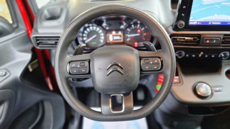 Citroën Berlingo Taille M BlueHDi 130 SetS EAT8 DRIVER - Image 17 (July 6, 2026)