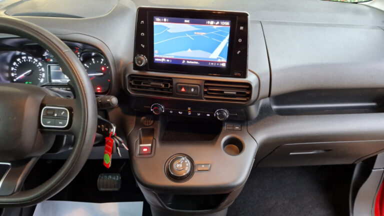 Citroën Berlingo Taille M BlueHDi 130 SetS EAT8 DRIVER - Image 20 (July 6, 2026)