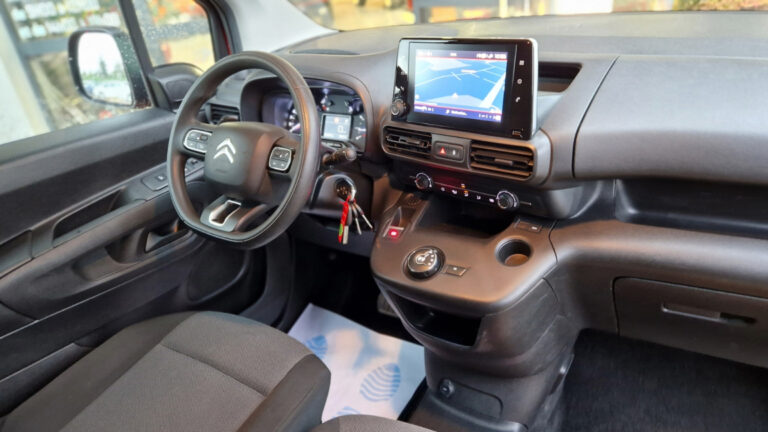 Citroën Berlingo Taille M BlueHDi 130 SetS EAT8 DRIVER - Image 07 (July 6, 2026)