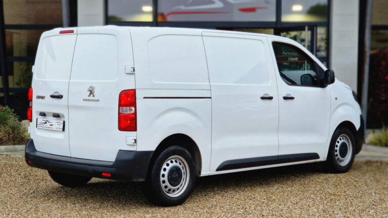 Peugeot Expert STANDARD 1.5 BLUEHDI 120 SetS BVM6 PREMIUM - Image 18 (July 6, 2026)