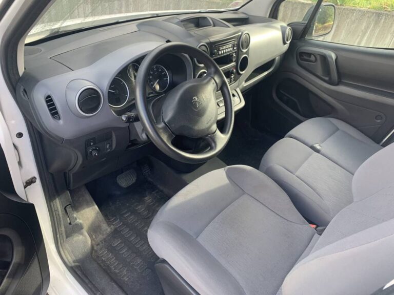 Peugeot Partner Electric II 120 L1 Pack Clim - Image 07 (July 6, 2026)