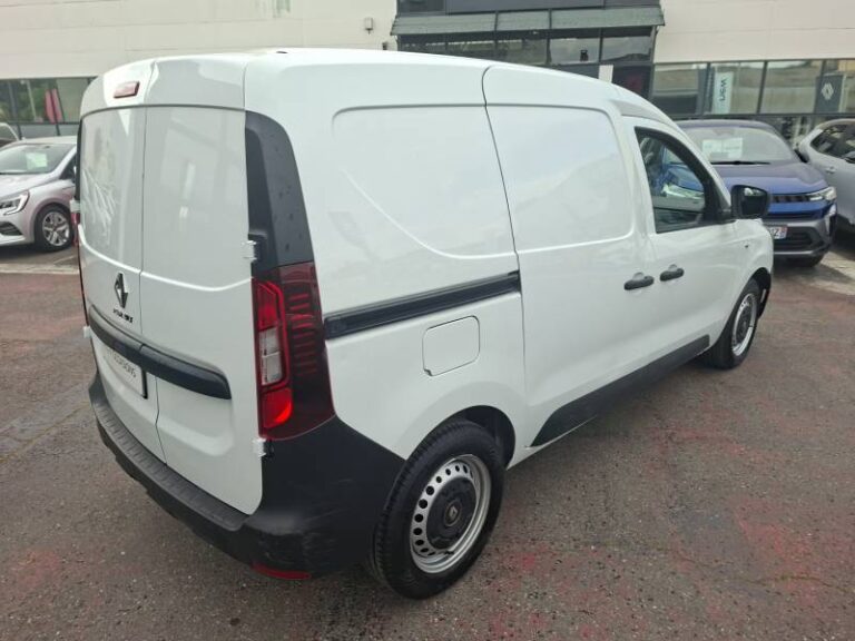 Renault Express (30) VAN BLUE DCI 75 – 22 CONFORT - Image 05 (July 6, 2026)