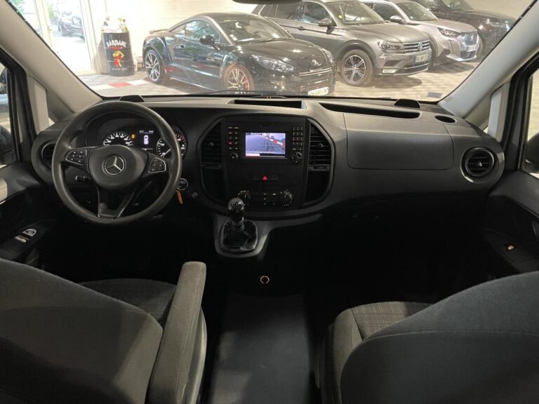 Mercedes Vito MIXTO 111CDI 114CH -LONG L2 H1-ATTELAGE-5 PLACES-CHAÎNE DISTRIBUTION-GARANTIE 6 MOIS- - Image 18 (July 6, 2026)