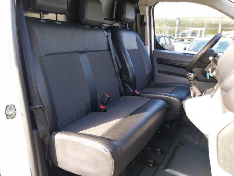 Opel Vivaro FOURGON FGN L2 2.0 DIESEL 120 CH PTAC AUGMENTE PACK BUSINESS - Image 12 (July 6, 2026)