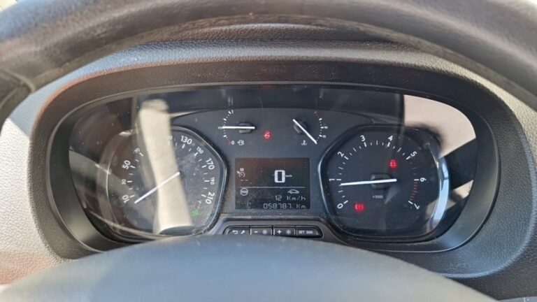 Peugeot Expert FOURGON tole standard 1.5 bluehdi 120 ss bvm6 asphalt - Image 11 (July 6, 2026)
