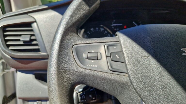 Peugeot Expert FOURGON tole standard 1.5 bluehdi 120 ss bvm6 asphalt - Image 19 (July 6, 2026)