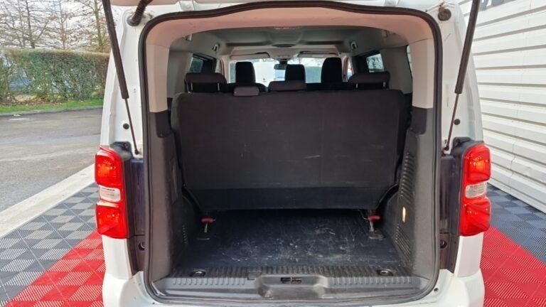 Peugeot Traveller BUSINESS STANDARD BLUEHDI 150CH SS BVM6 - Image 12 (July 6, 2026)