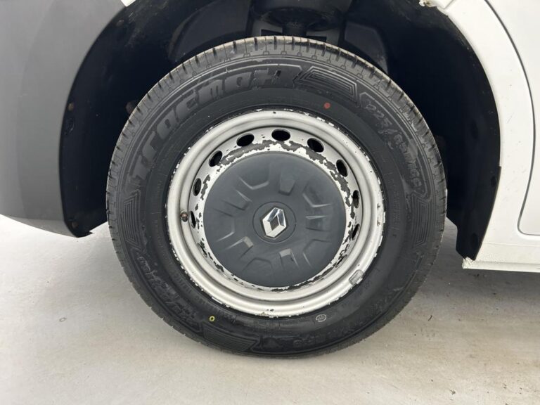 Renault Master Fg VUL FGN TRAC F3500 DCI 135 GRAND CONFORT 4p - Image 19 (July 6, 2026)