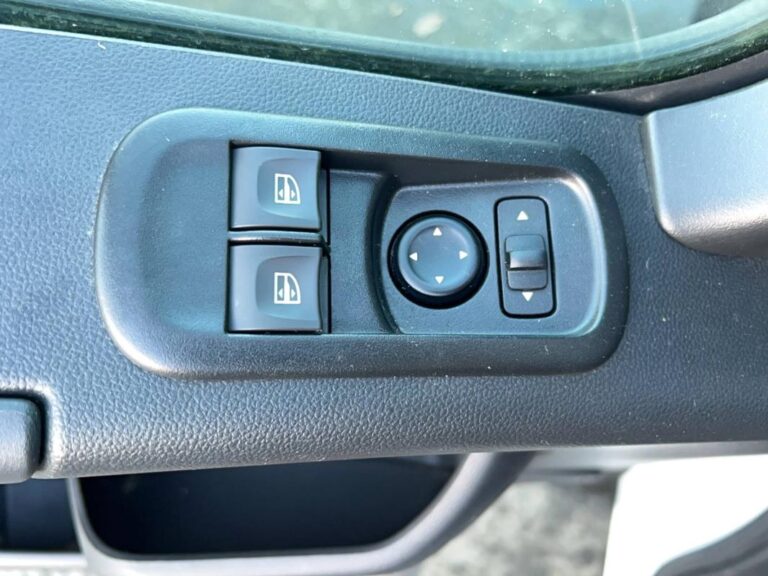 Renault Master Fg VUL FGN TRAC F3500 BLUE DCI 135 CONFORT 4p - Image 15 (July 6, 2026)