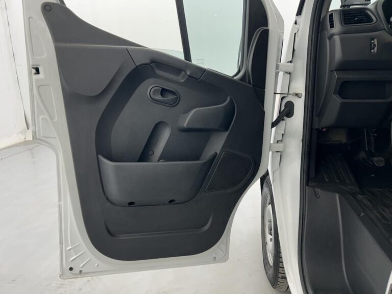 Renault Master CCb VUL Frigo R3500 L2 2.3 Blue dCi 145ch Confort + Groupe frigorifique Thermo King + Demi hayon - Image 10 (July 6, 2026)