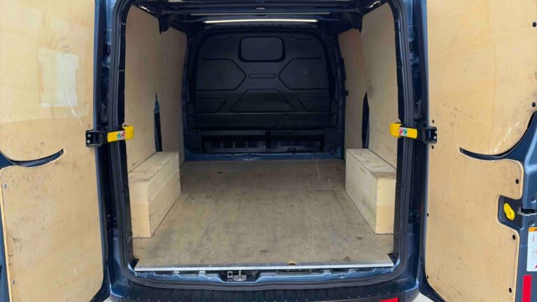 Ford Transit Custom FOURGON 340 2.0 ECOBLUE 130 BVA TREND BUSINESS - Image 12 (July 6, 2026)