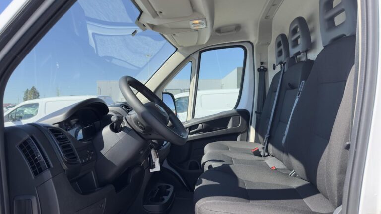 Fiat Ducato FOURGON FGN MH2 3.0T 120 CH S&S BVM6 - Image 11 (July 6, 2026)