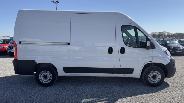 Fiat Ducato FOURGON FGN MH2 3.0T 120 CH S&S BVM6 - Image 06 (July 6, 2026)