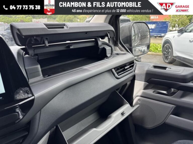 Ford Transit Custom FOURGON 320 2.0 ECOBLUE 170 CH BVA8 4X4 SPORT Prix: 42908 HT - Image 19 (July 6, 2026)