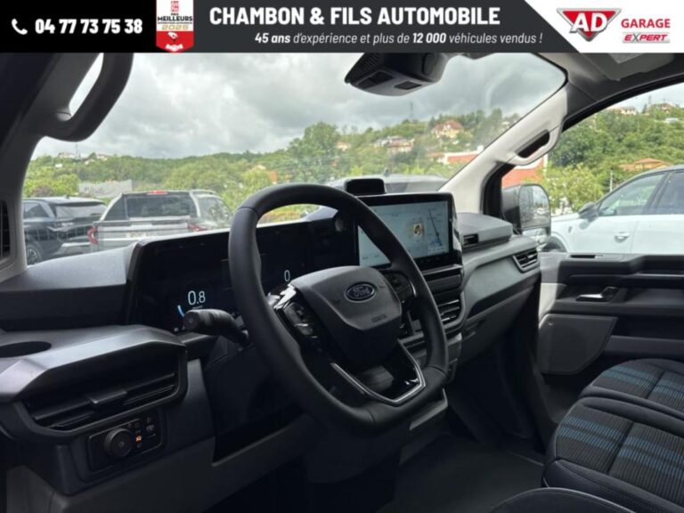 Ford Transit Custom FOURGON 320 2.0 ECOBLUE 170 CH BVA8 4X4 SPORT Prix: 42908 HT - Image 07 (July 6, 2026)