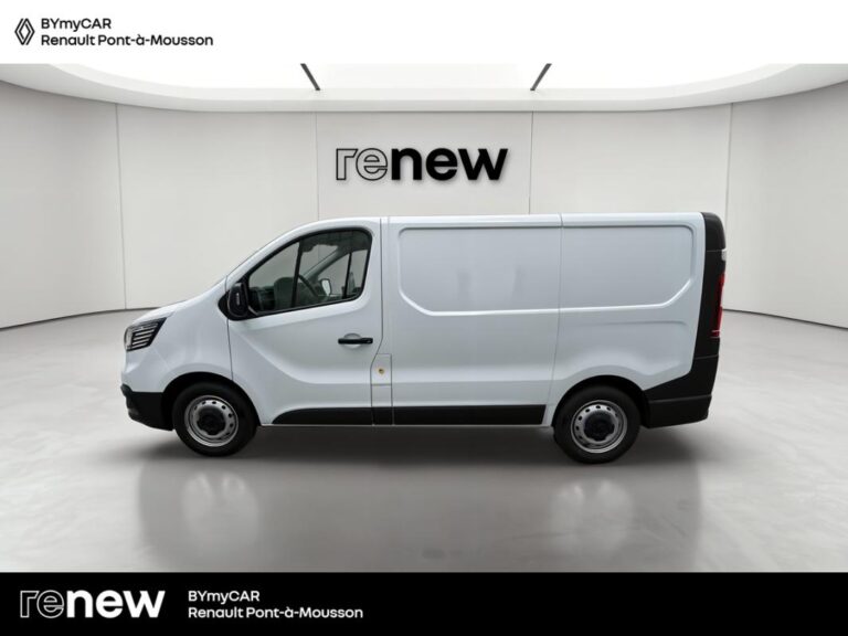 Renault Trafic FOURGON FG BLUE DCI 110 3T GSR2 ADVANCE - Image 02 (July 6, 2026)