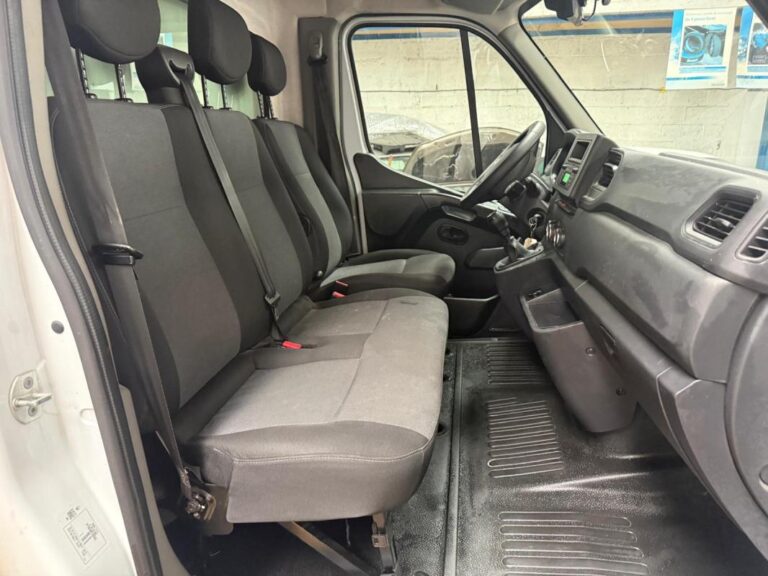 Renault Master 20M3 2.3 DCI 145CV HAYON/PORTE LATERAL/CAMERA 22450 HT - Image 04 (July 6, 2026)
