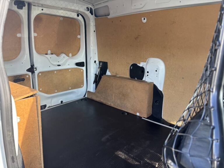 Renault Express (30) VAN BLUE DCI 75 – 22 ESSENTIEL - Image 19 (July 6, 2026)