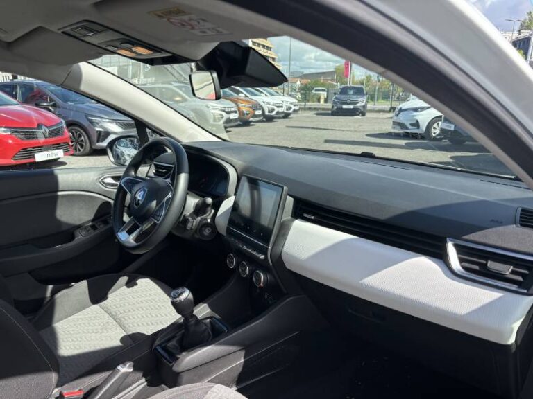 Renault Clio SOCIETE BLUE DCI 100 EVOLUTION REVERSIBLE - Image 17 (July 6, 2026)