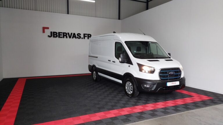 Ford Transit electrique 184CH TREND BUSINESS BATTERIE 75/68 KWH - Image 01 (July 6, 2026)