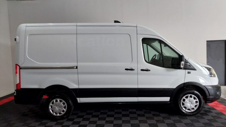 Ford Transit electrique 184CH TREND BUSINESS BATTERIE 75/68 KWH - Image 03 (July 6, 2026)