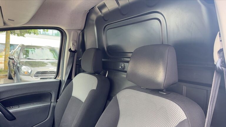 Renault Kangoo 1.2 TCe 115 - Image 09 (July 6, 2026)