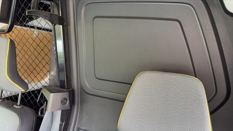 Renault Kangoo Van 1.5 Blue dCi 95 Extra Sesame - Image 09 (July 6, 2026)