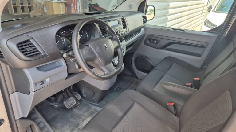 Peugeot Expert VU 2.0 HDi 145 EAT8 Premium Standard – Automatique - Image 08 (July 6, 2026)