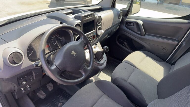 Peugeot Partner VU 1.6 VTi 98 Confort - Image 10 (July 6, 2026)
