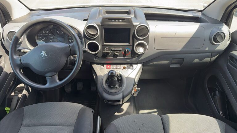 Peugeot Partner VU 1.6 VTi 98 Confort - Image 11 (July 6, 2026)