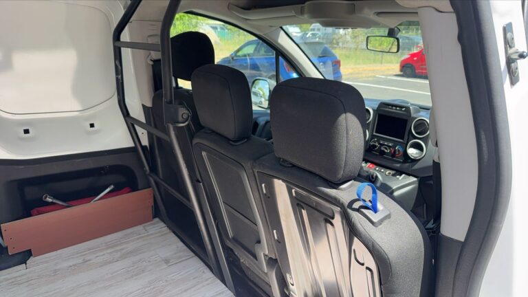 Peugeot Partner VU 1.6 VTi 98 Confort - Image 09 (July 6, 2026)