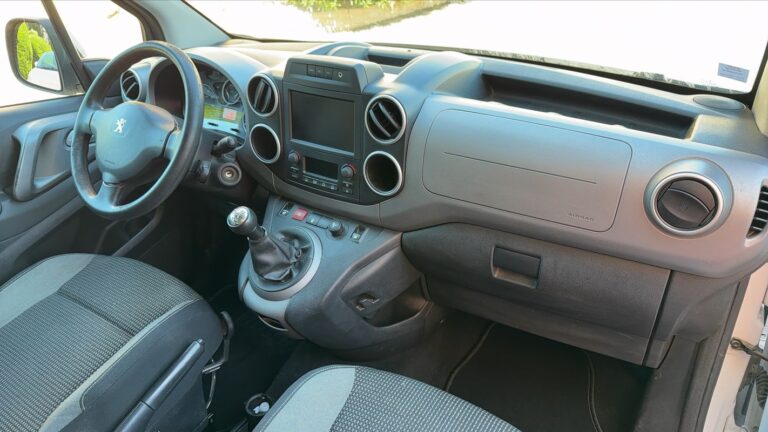 Peugeot Partner 1.6 BlueHDi 100 Active - Image 10 (July 6, 2026)