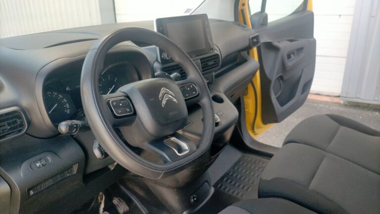 Citroën Berlingo VU 1.5 BlueHDi 130 EAT8 Business - Image 08 (July 6, 2026)