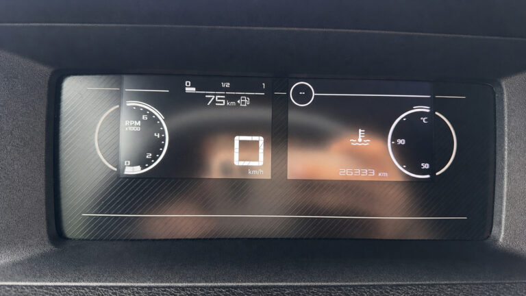 Peugeot Expert VU 1.5 blue hdi Allure - Image 12 (July 6, 2026)