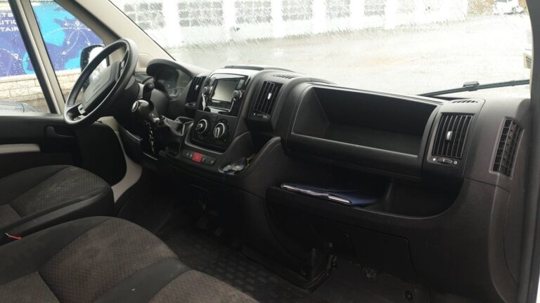 Peugeot Boxer VU II 2.2 BlueHDi 120 Asphalt - Image 10 (July 6, 2026)