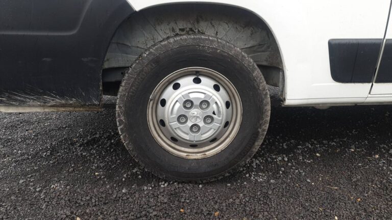 Peugeot Boxer VU II 2.2 BlueHDi 120 Asphalt - Image 16 (July 6, 2026)