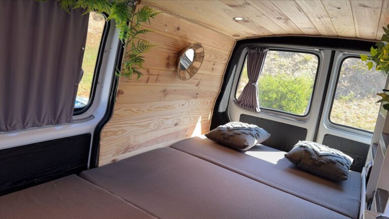 Volkswagen Transporter 2.0 TDI 150 Business Line - Image 09 (July 6, 2026)