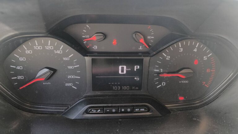 Peugeot Partner VU 1.5 BlueHDi 130 EAT8 * - Image 12 (July 6, 2026)