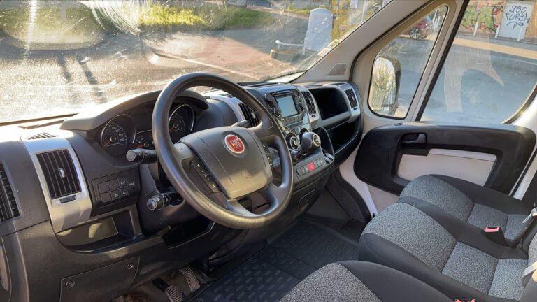 Fiat Ducato VU III 2.3 Multijet 130 Pack Pro Nav – 3 places - Image 08 (July 6, 2026)