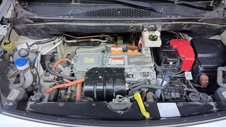 Peugeot Partner 22.5 kWh 67 Premium - Image 15 (July 6, 2026)