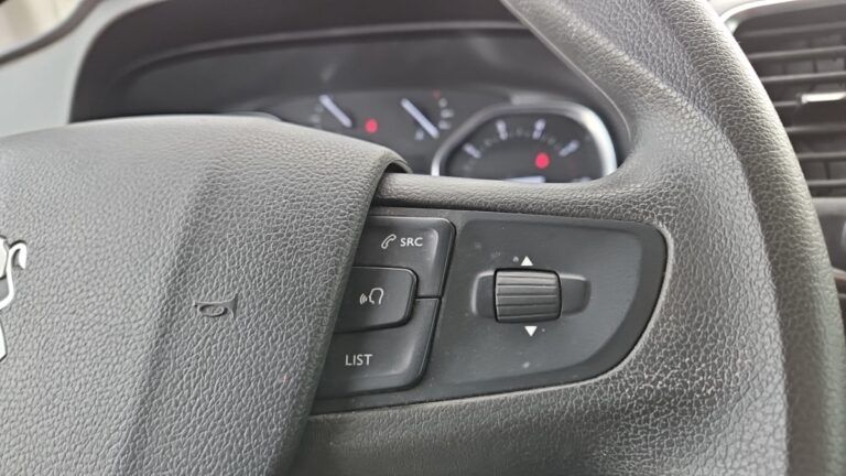 Peugeot Expert FOURGON tole m bluehdi 120 ss bvm6 - Image 19 (July 6, 2026)