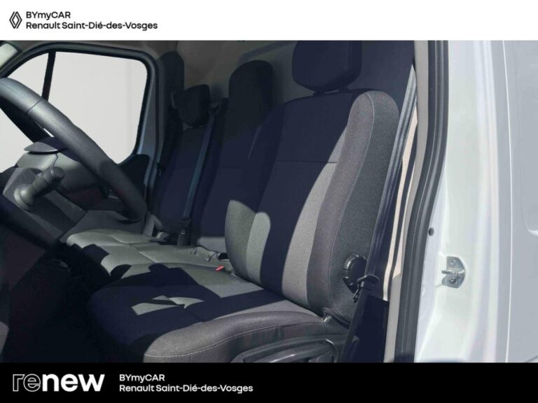 Renault Master FOURGON FGN TRAC F3300 BLUE DCI 135 GRAND CONFORT - Image 11 (July 6, 2026)