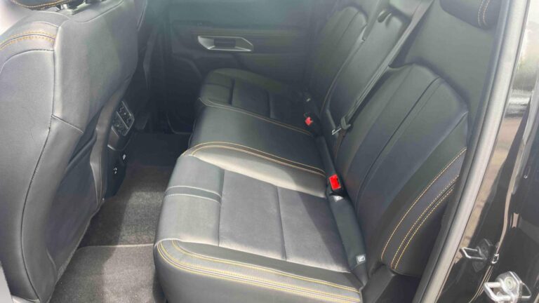 Ford Ranger DOUBLE CABINE DCA 2.0 ECOBLUE 205 CH S&S BVA10 e-4WD WILDTRAK X - Image 12 (July 6, 2026)