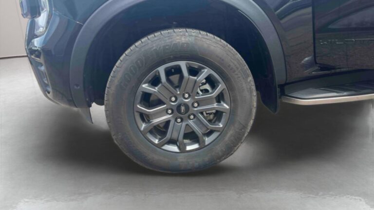 Ford Ranger DOUBLE CABINE DCA 2.0 ECOBLUE 205 CH S&S BVA10 e-4WD WILDTRAK X - Image 14 (July 6, 2026)